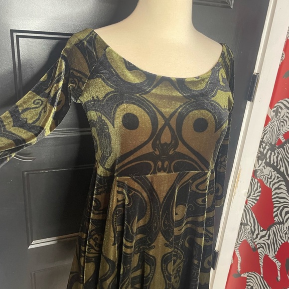 Betsey Johnson Black and Gold A-Line Mini Dress - Picture 3 of 6